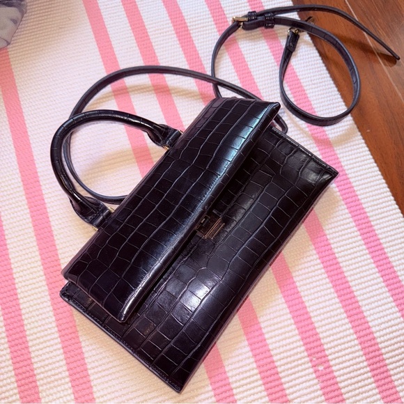 Elegant Black Crocodile-Embossed Women's Bag - Picture 5 of 12